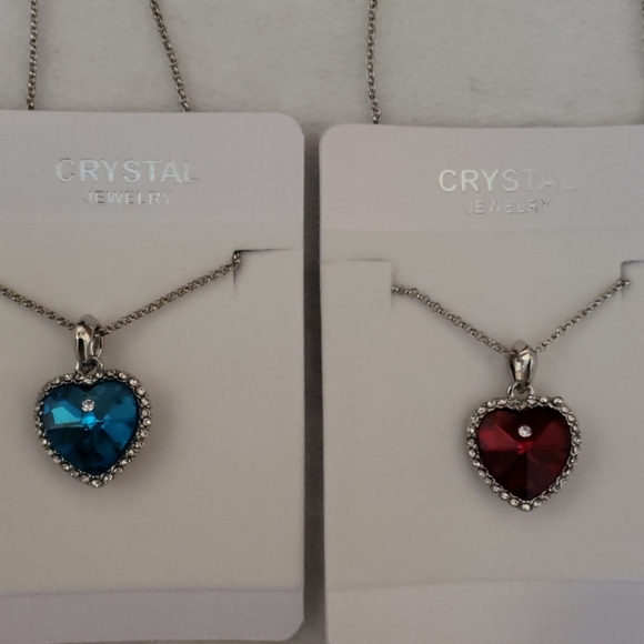 GIFTS - Picture 3 of 5